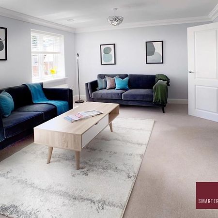 Maidenhead, Leander - 3 Bedroom - Parking & Garden 외부 사진